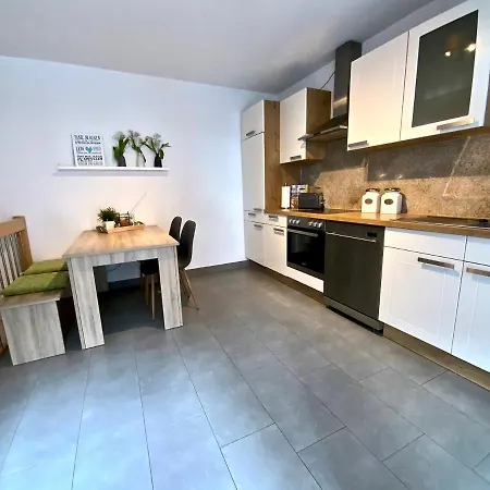 Maisonette-apartment-mit Glassfaseranschluss * Bruggen (Viersen)