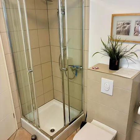 Maisonette-apartment-mit Glassfaseranschluss 아파트 *