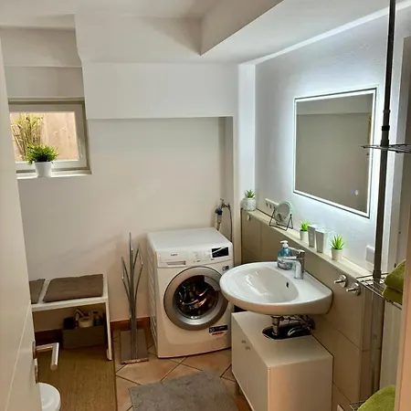 Maisonette-apartment-mit Glassfaseranschluss